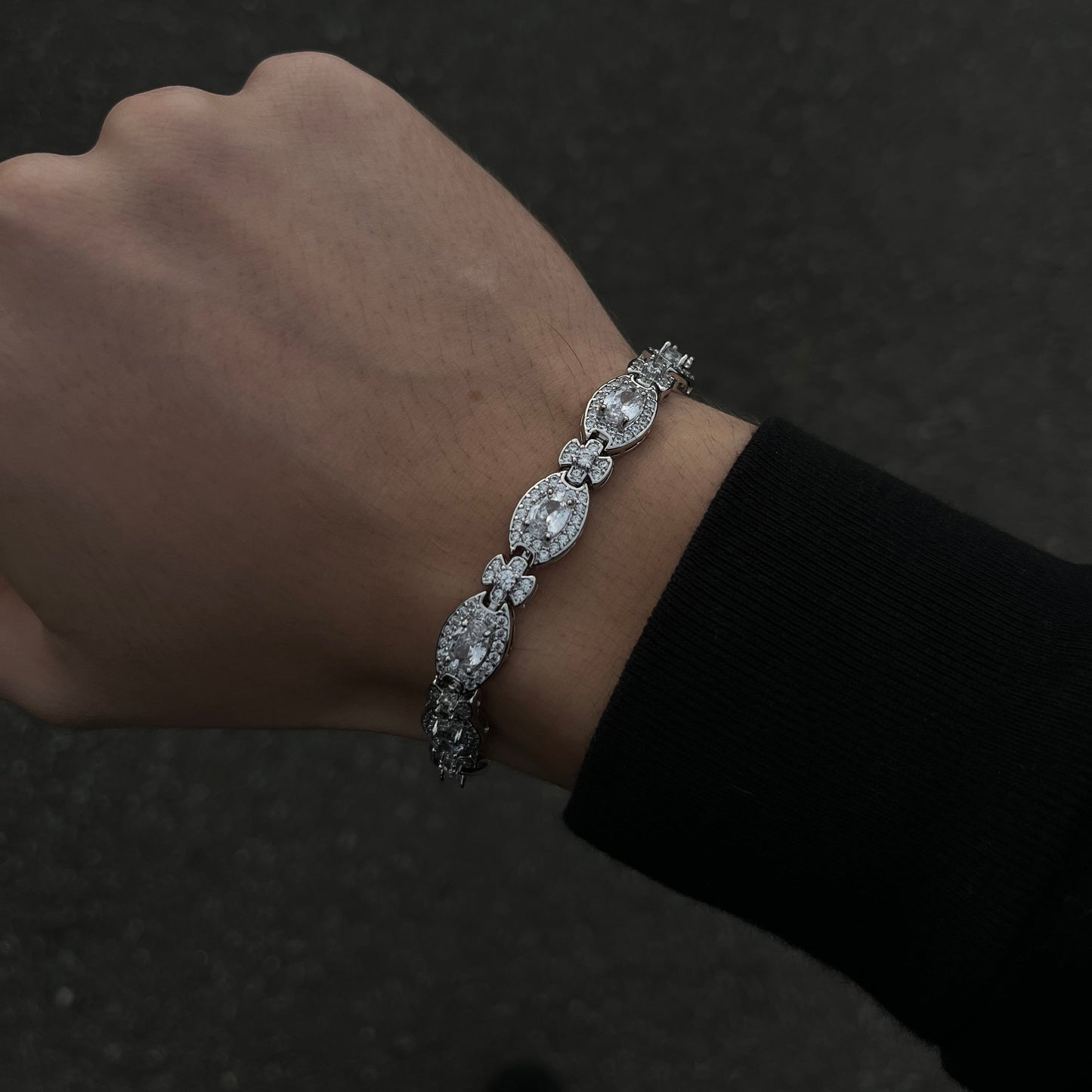 CROSS-OVAL BRACELET